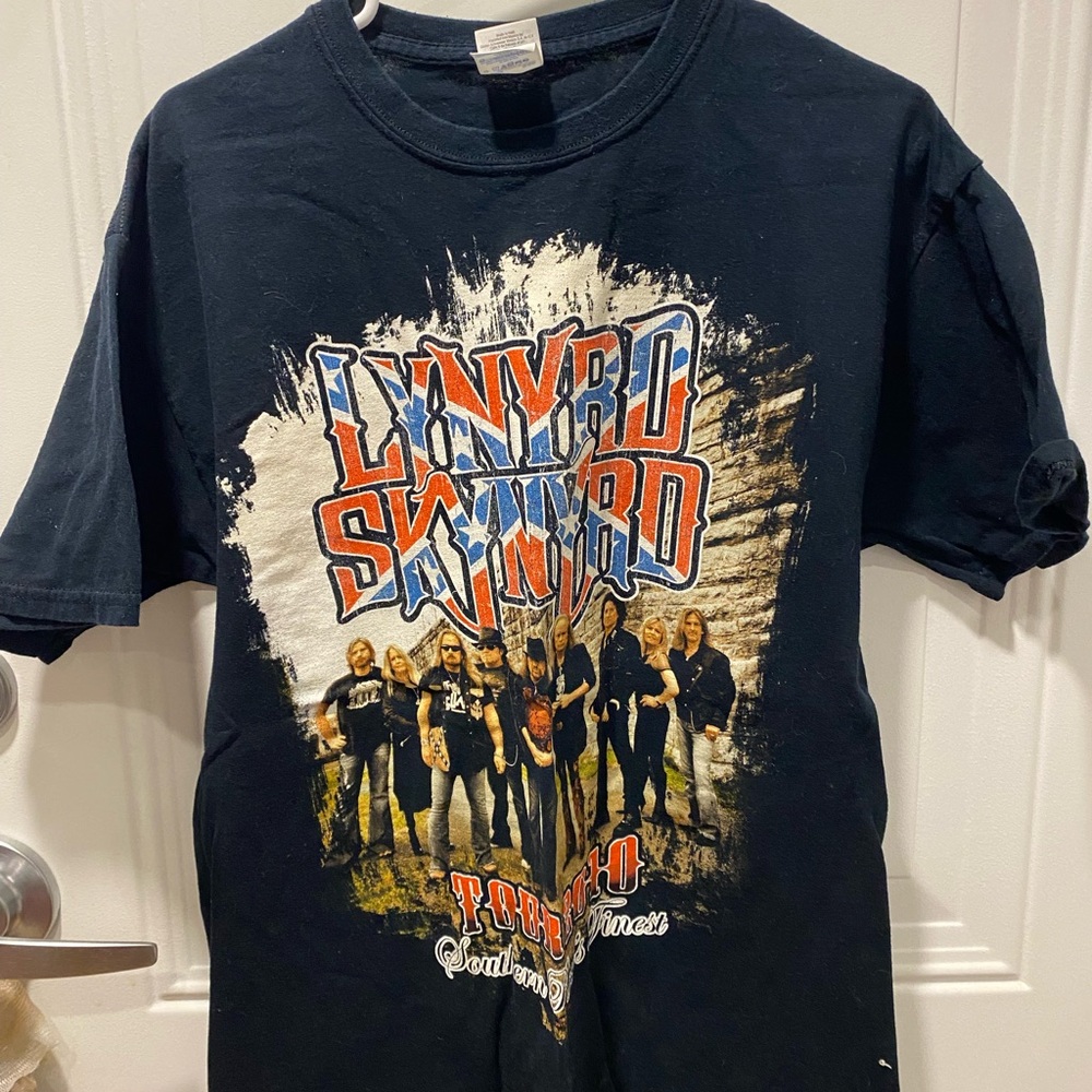 Gildan Black Lynyrd Skynyrd Tee
